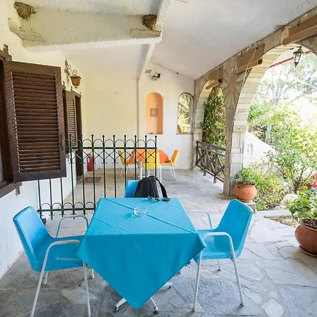 Christeluda 네오스마르마라스