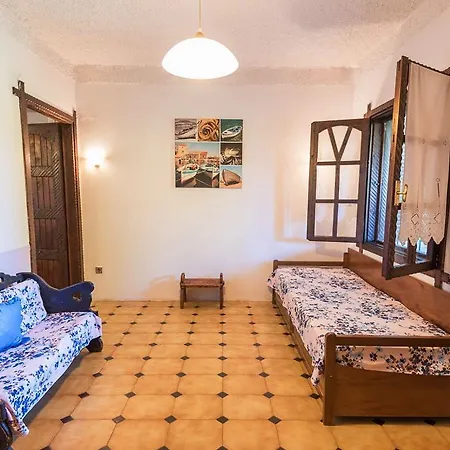 Christeluda Apartment