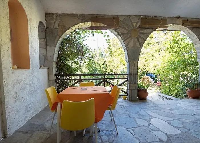 Apartament Christeluda *