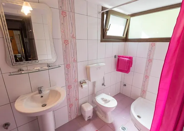 Apartament Christeluda Neos Marmaras