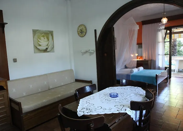 Apartament Christeluda Neos Marmaras