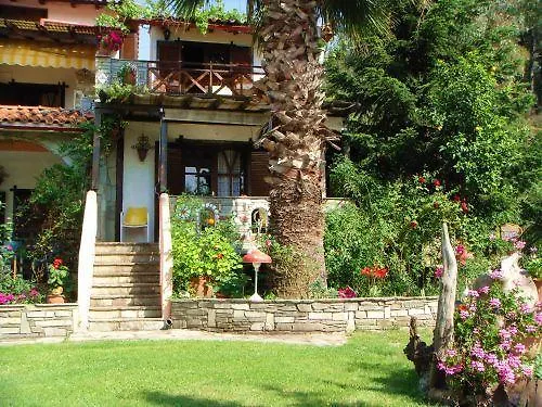 Apartament Christeluda *