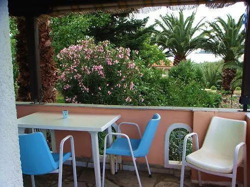 Apartament Christeluda *