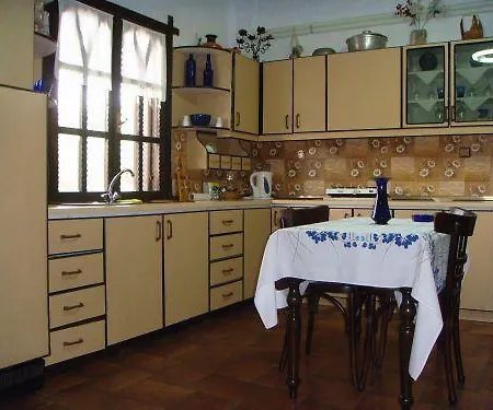 Christeluda Neos Marmaras